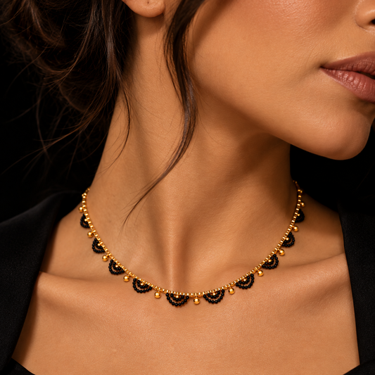 Élodie Noir Necklace - Bourga Collections